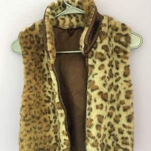 Girls  Vest Size 7-14